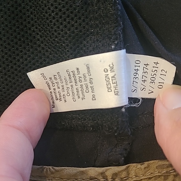 Athleta Dipper Shorts 9" Inseam - Picture 9 of 11